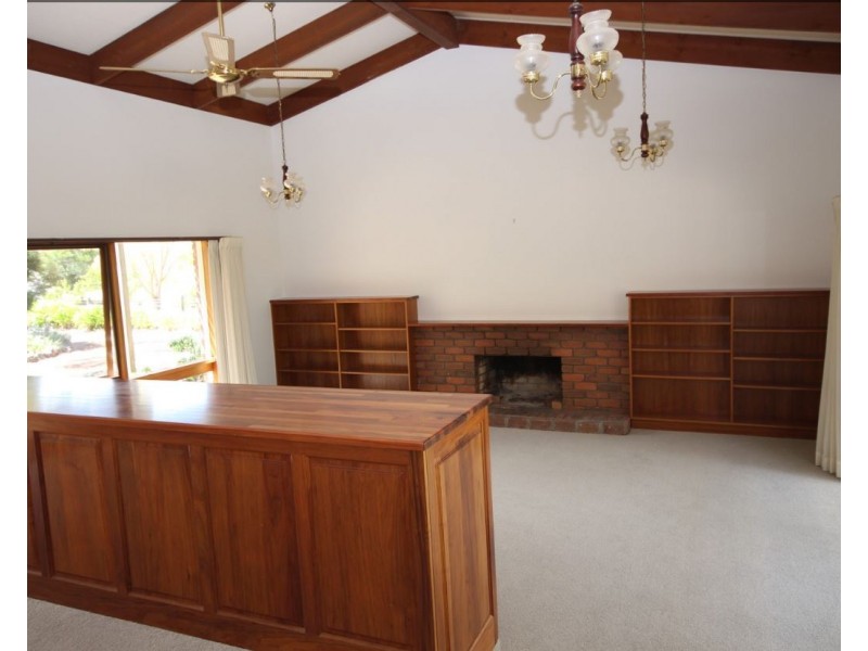 10 Richmonds Ln, Winchelsea VIC 3241