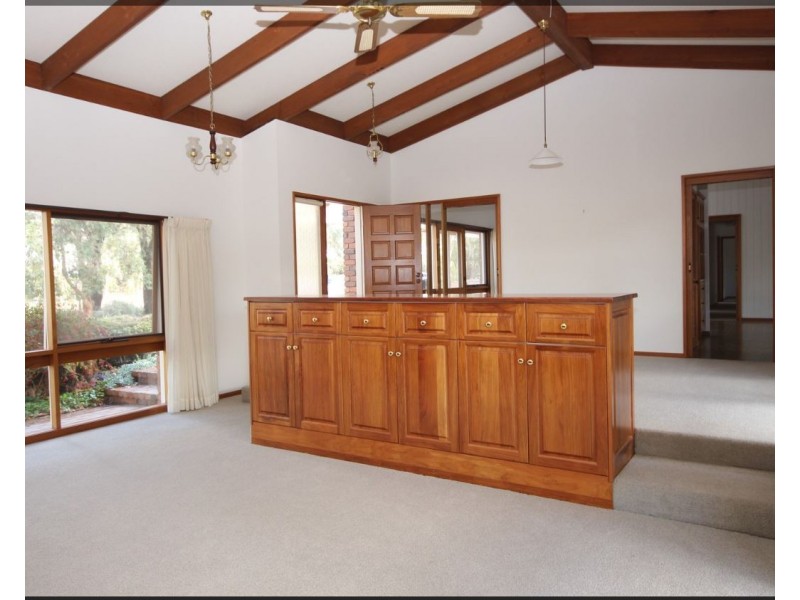 10 Richmonds Ln, Winchelsea VIC 3241