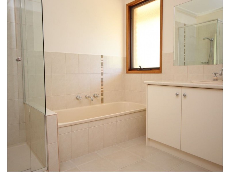 10 Richmonds Ln, Winchelsea VIC 3241