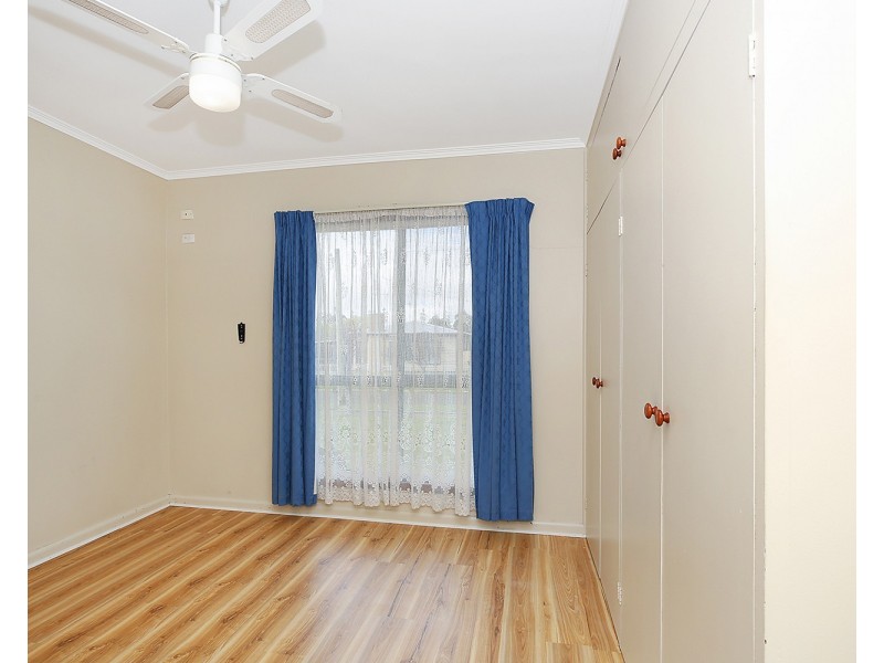 12 Churchill Square, Colac VIC 3250