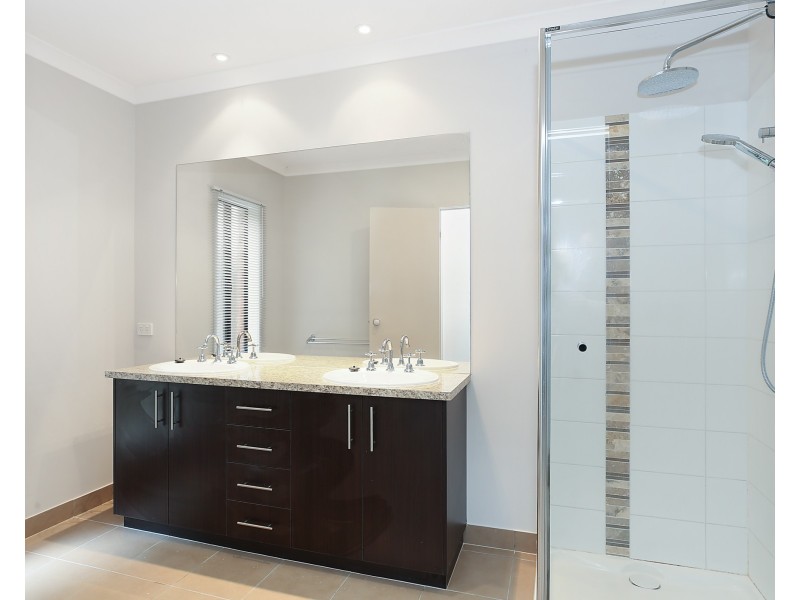 4 Rodger Dr, Colac VIC 3250