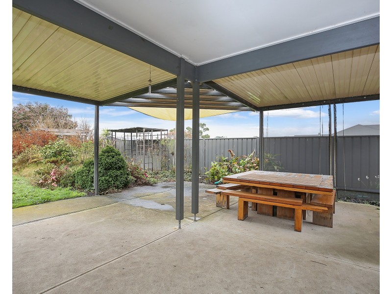 4 Rodger Dr, Colac VIC 3250