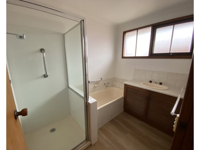 4/25-27 Gellibrand Street, Colac VIC 3250