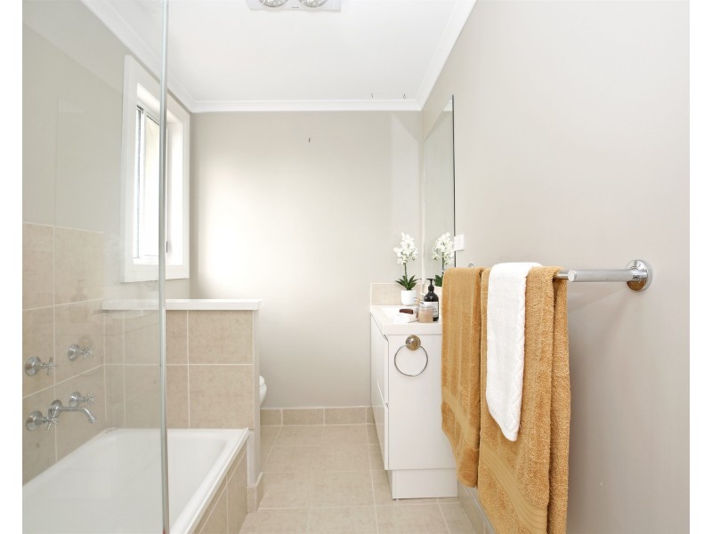 22 Gravesend St, Colac VIC 3250