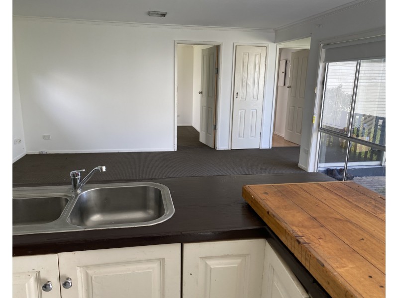 48 Beal Ct, Winchelsea VIC 3241