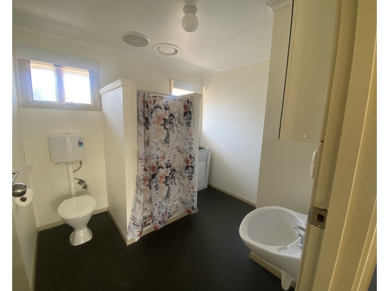 2/10 Jennings Street, Colac VIC 3250