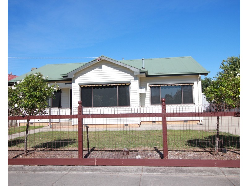 84 Queen Street, Colac VIC 3250