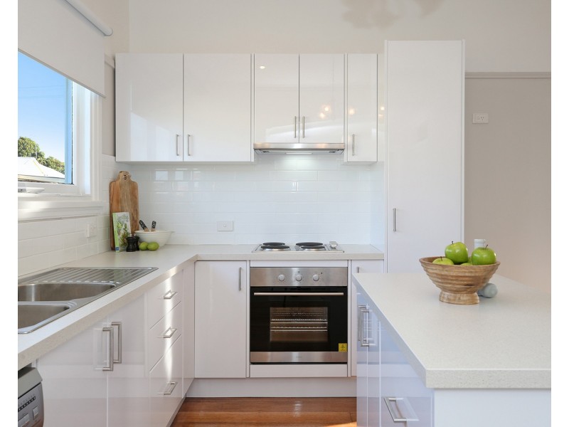 76 Sinclair Street, Colac VIC 3250