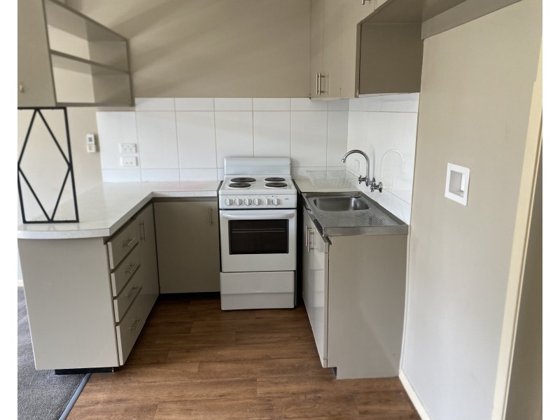 2/5 Pitt St, Colac VIC 3250