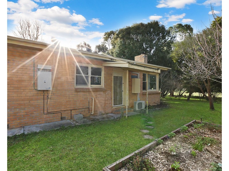 70 Moomowroong Road, Carlisle River VIC 3239