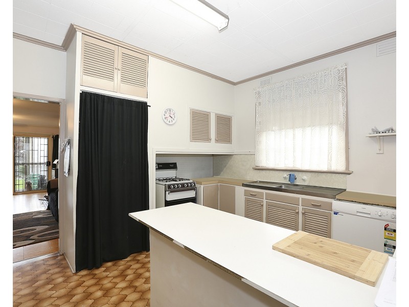 3 Armstrong Street, Colac VIC 3250