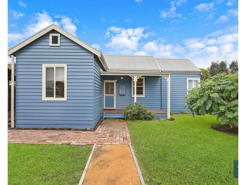 52 Barry St, Birregurra VIC 3242