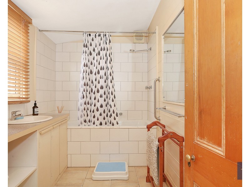 52 Barry St, Birregurra VIC 3242