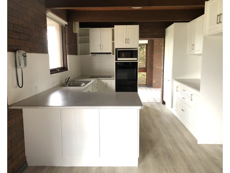 58 Ballagh St, Elliminyt VIC 3250