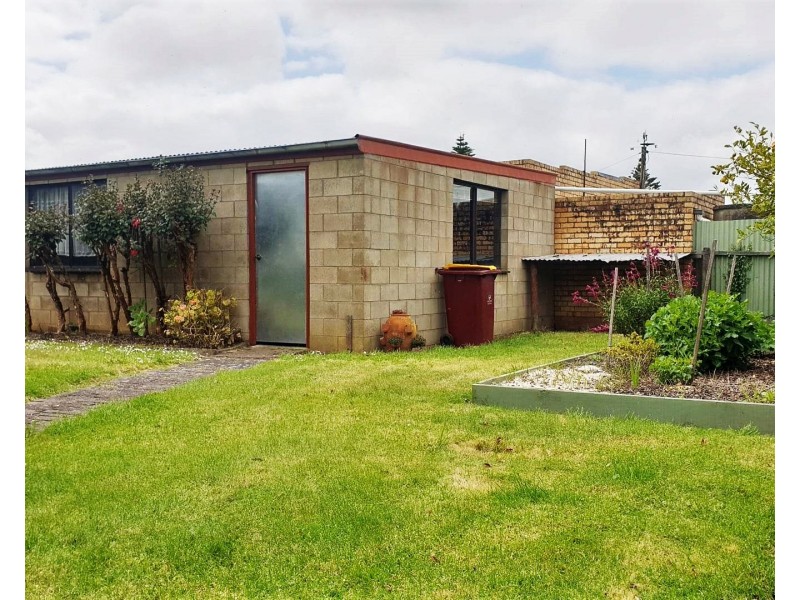 27 Wynne St, Colac VIC 3250
