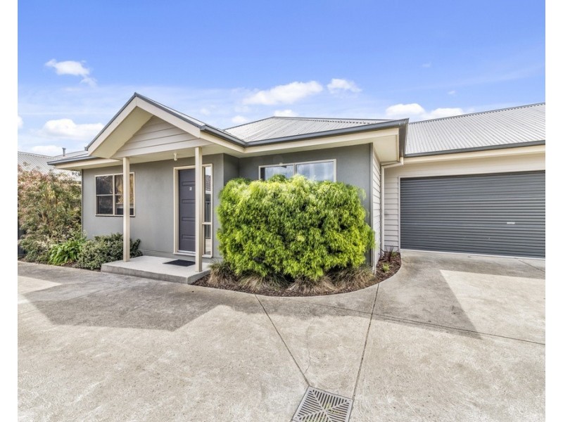 2/54 Hart Street, Colac VIC 3250