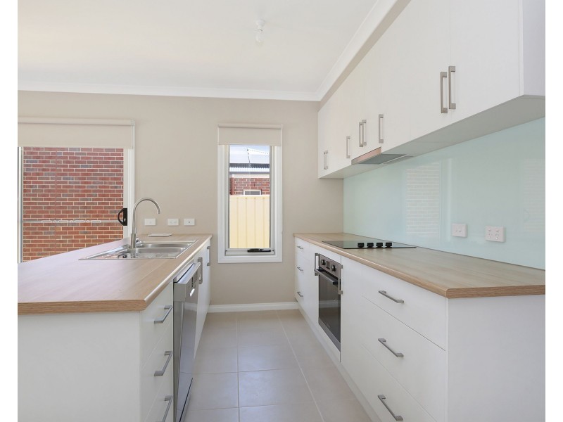 4/5 Ross St, Colac VIC 3250
