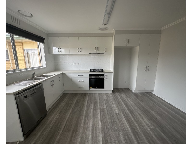 4/10 Pollack St, Colac VIC 3250