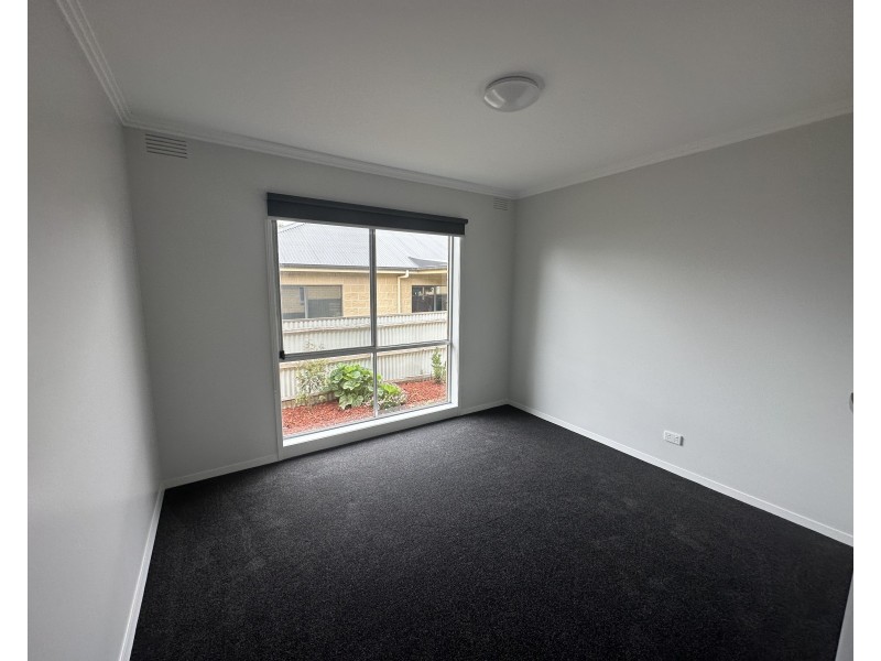 4/10 Pollack St, Colac VIC 3250