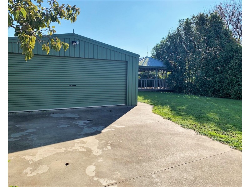 33 Alexander Street, Colac VIC 3250