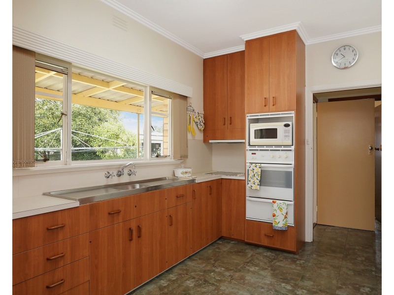 13 Polwarth St, Colac VIC 3250