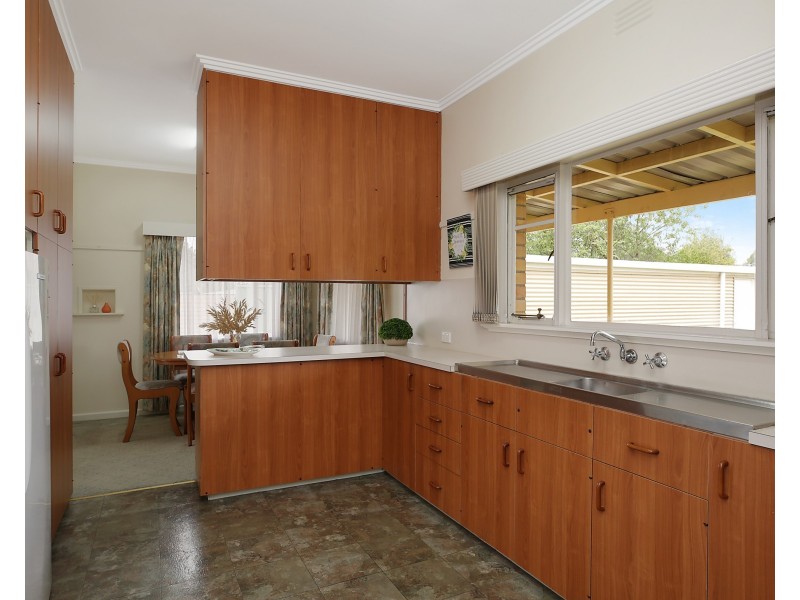 13 Polwarth St, Colac VIC 3250