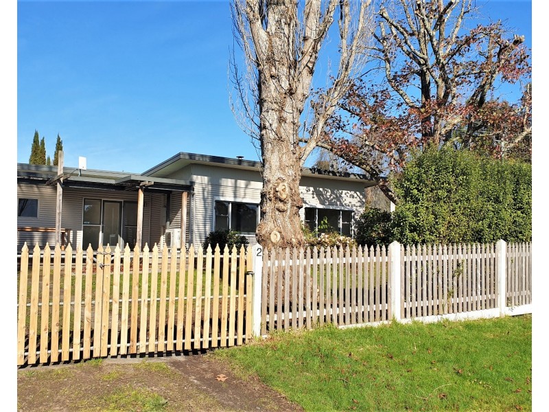 2 Henry St, Forrest VIC 3236