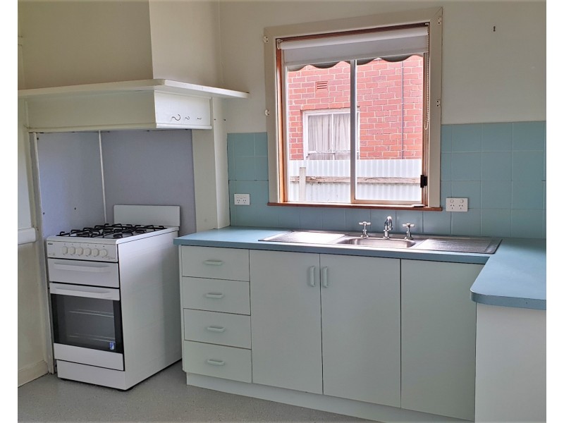 132 Queen St, Colac VIC 3250