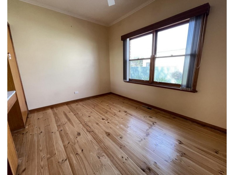 3 Adrian St, Colac VIC 3250