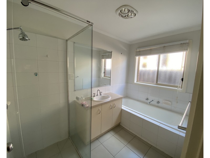 4 Jordyn Cl, Winchelsea VIC 3241