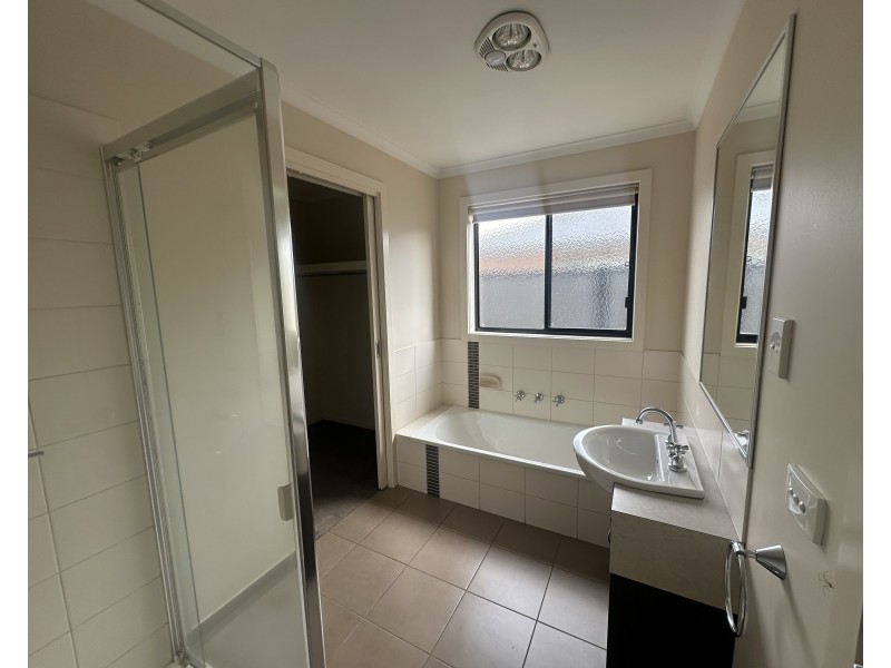 3 Leah St, Colac VIC 3250