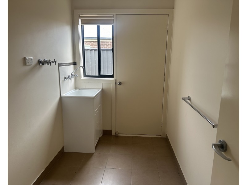 3 Leah St, Colac VIC 3250
