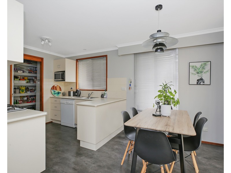 64A Campbell St, Colac VIC 3250