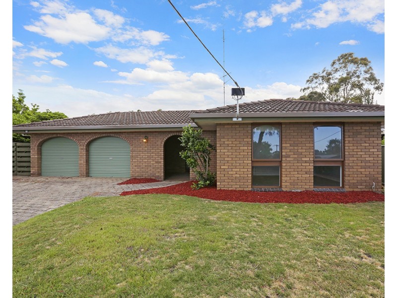21 Quamby Avenue, Colac VIC 3250