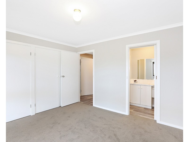 21 Quamby Avenue, Colac VIC 3250