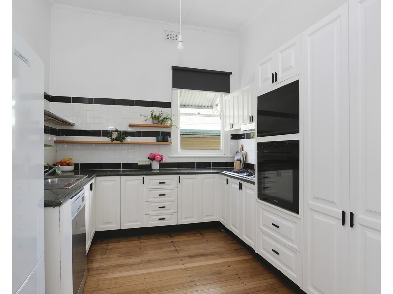 21 Ligar St, Colac VIC 3250