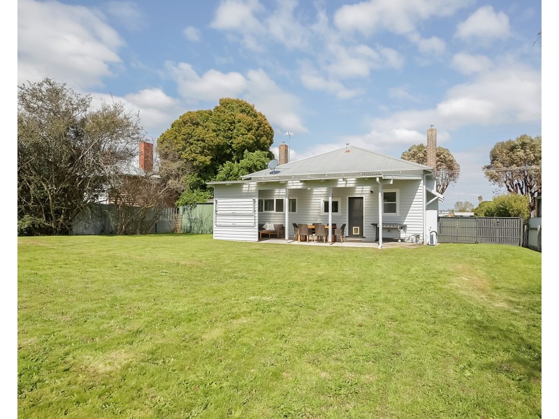 21 Ligar St, Colac VIC 3250