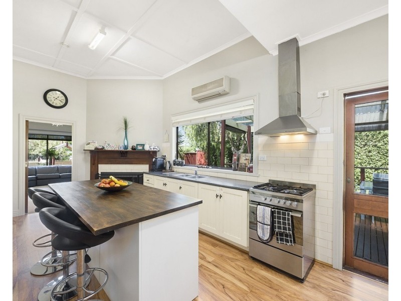 73 Armstrong Street, Colac VIC 3250