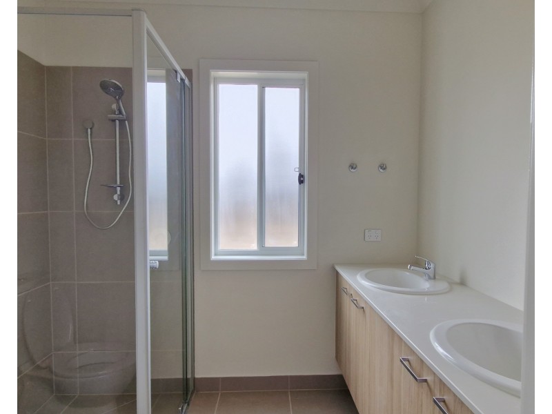 13 Cousins St, Colac VIC 3250