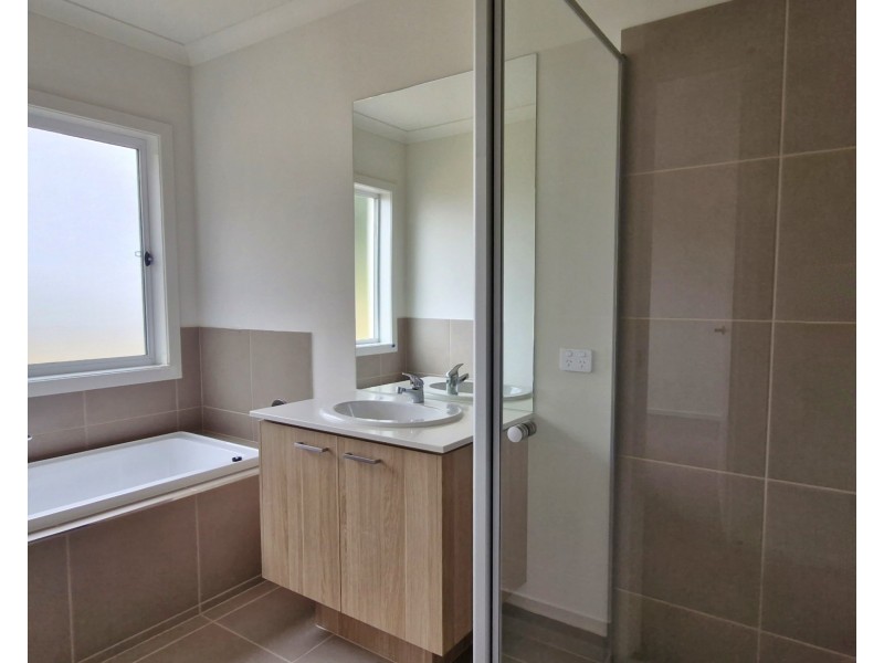 13 Cousins St, Colac VIC 3250