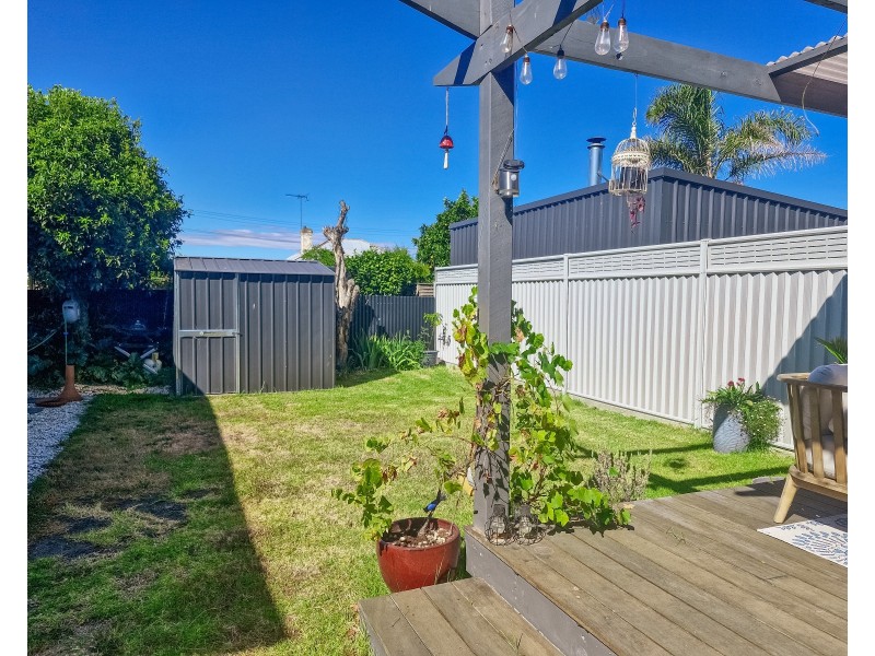 38 Murray St E, Colac VIC 3250