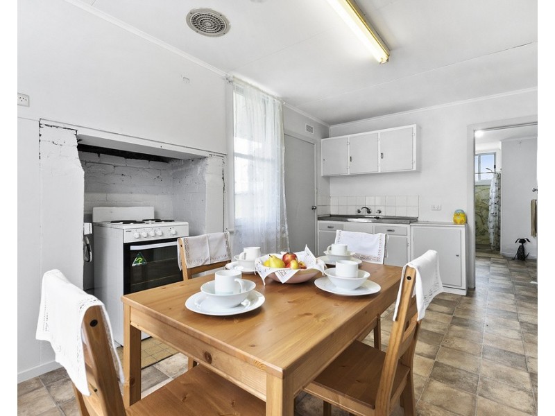 28 Ligar St, Colac VIC 3250