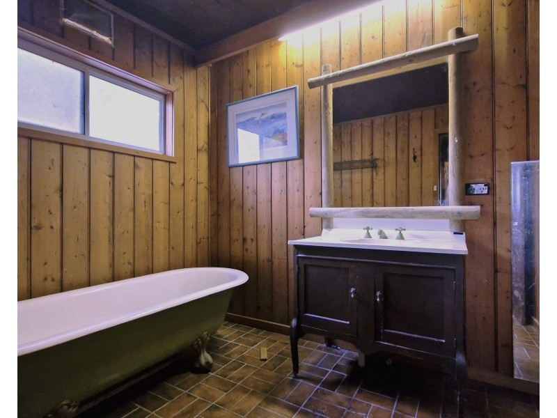 65 Colac-Lavers Hill Rd, Elliminyt VIC 3250