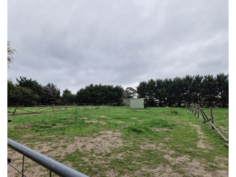 65 Colac-Lavers Hill Rd, Elliminyt VIC 3250