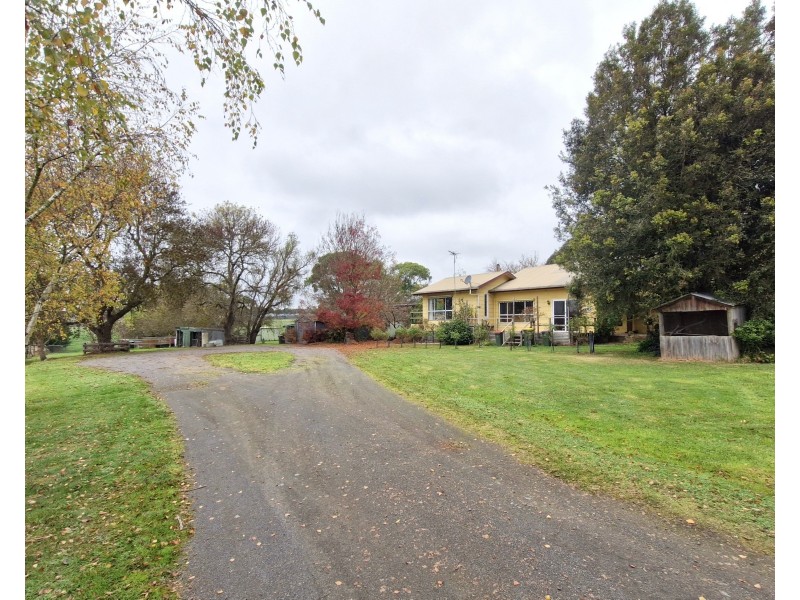 65 Colac-Lavers Hill Rd, Elliminyt VIC 3250