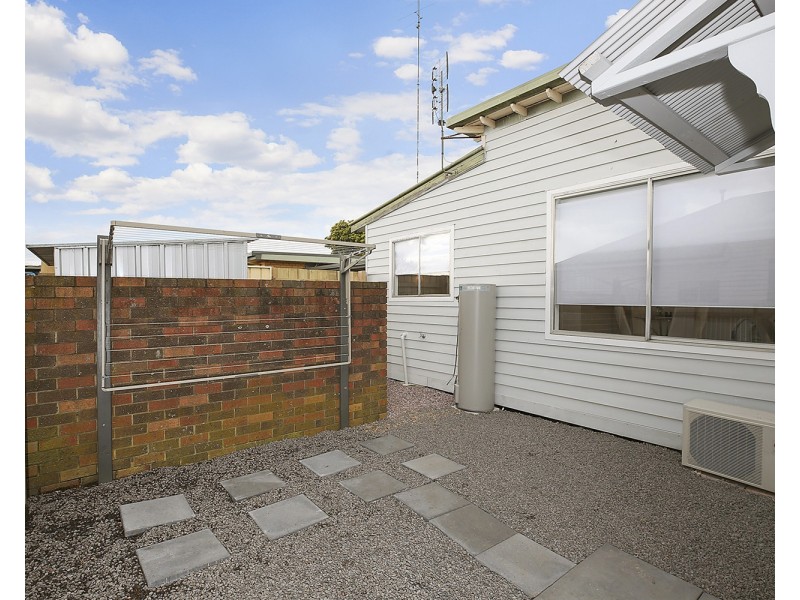 2/1 Nelson Street, Colac VIC 3250