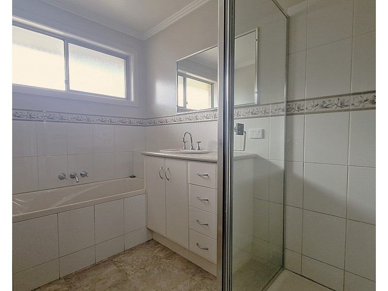 136 Hart St, Elliminyt VIC 3250