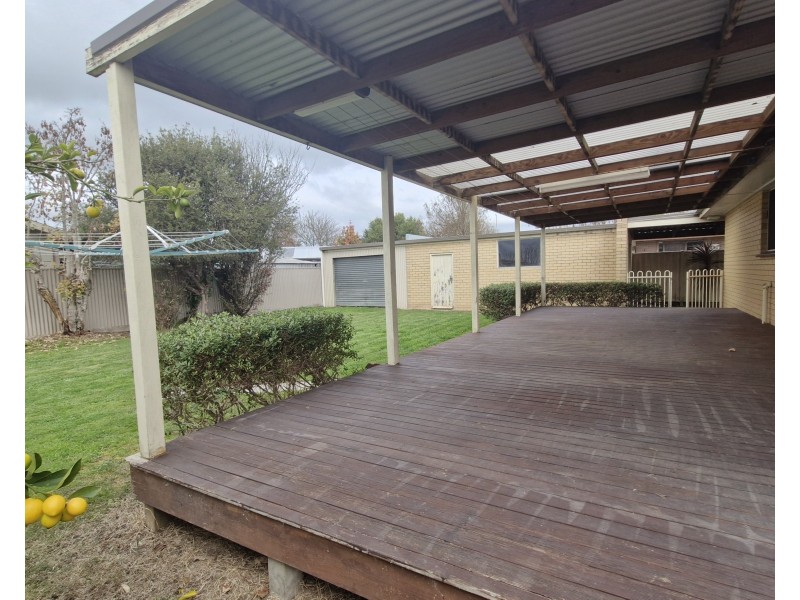 136 Hart St, Elliminyt VIC 3250