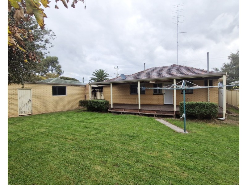 136 Hart St, Elliminyt VIC 3250
