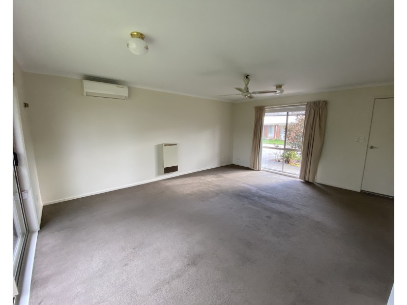 2/33-35 Harding St, Winchelsea VIC 3241